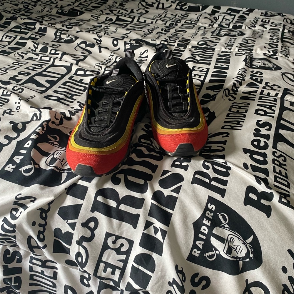 Nike air max 97s size 10